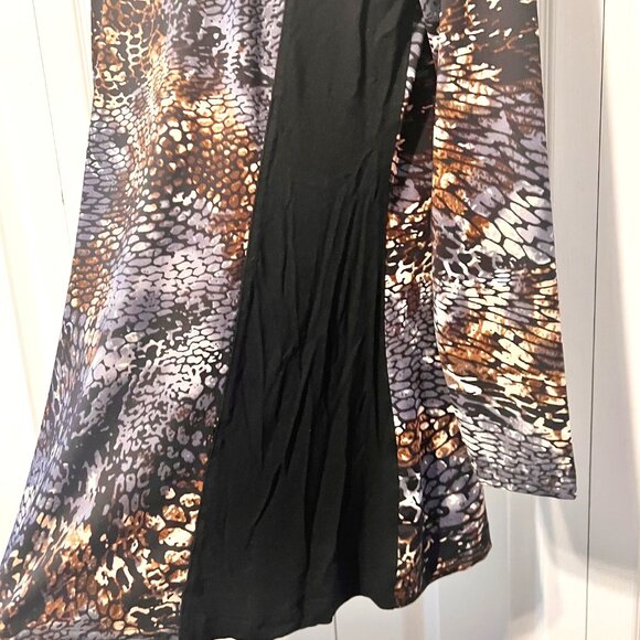 Max & Rina Women's Long Sleeve Snake Skin Print Tunic Stud Blouse-Size Medium - Picture 8 of 14
